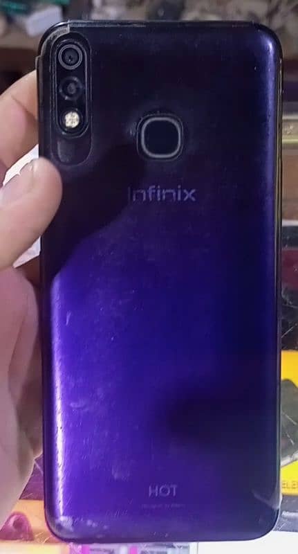 Infinix Hot 8 Lite 1