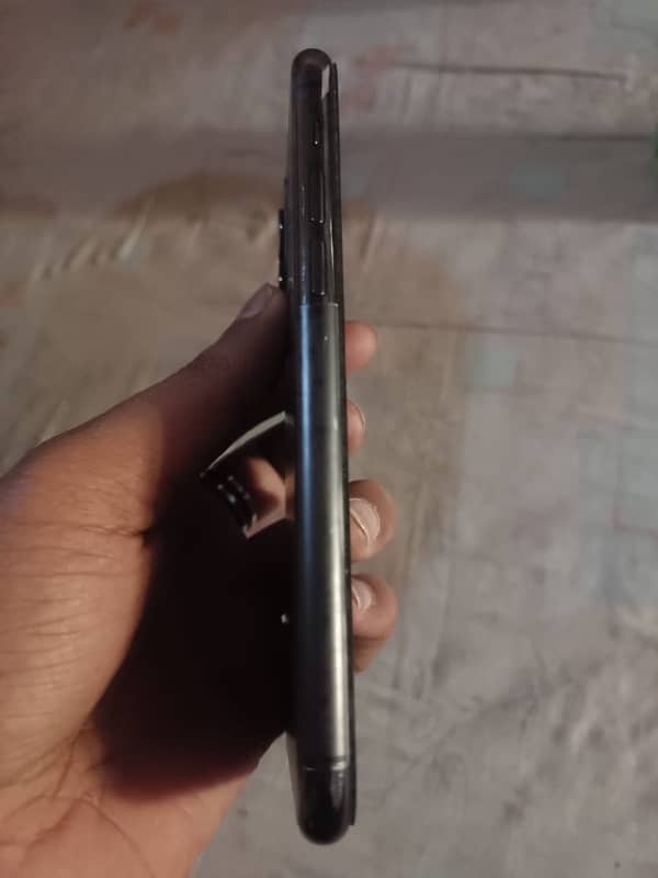 iphone 11 pro 256 gb non PTA Factory unlock 1