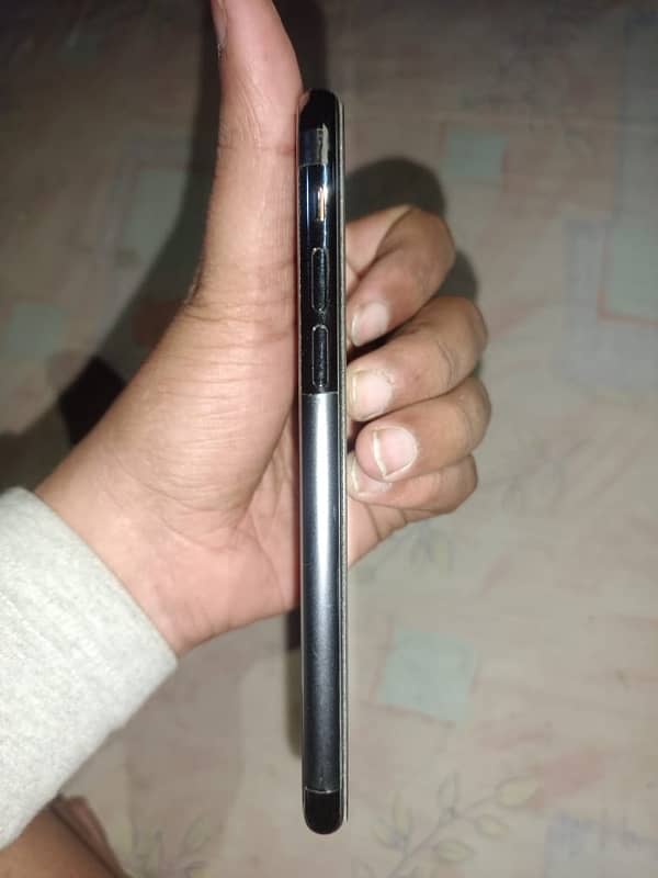 iphone 11 pro 256 gb non PTA Factory unlock 4