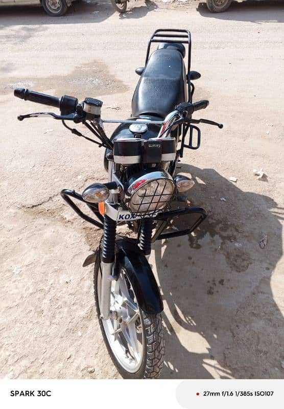 Suzuki gs 150SE 10