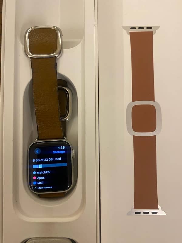 Apple watch series 5  40mm 7