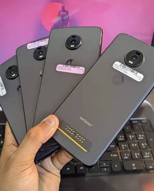 Motorola Z4 PTA APPROVED (4/128) In Display Fingerprint Budget Phone 1