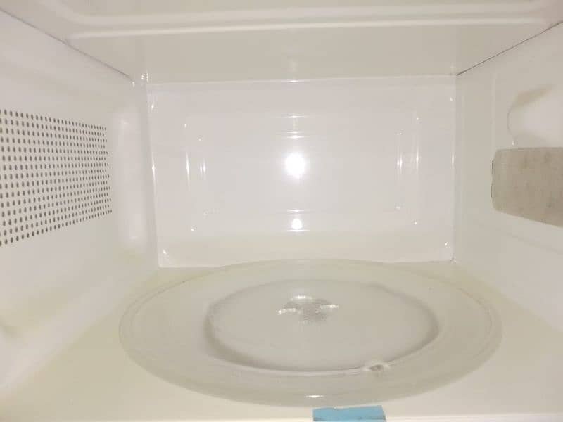 dawlance microwave  oven 1