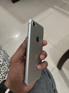 Iphone 7 128 gb Pta Approved