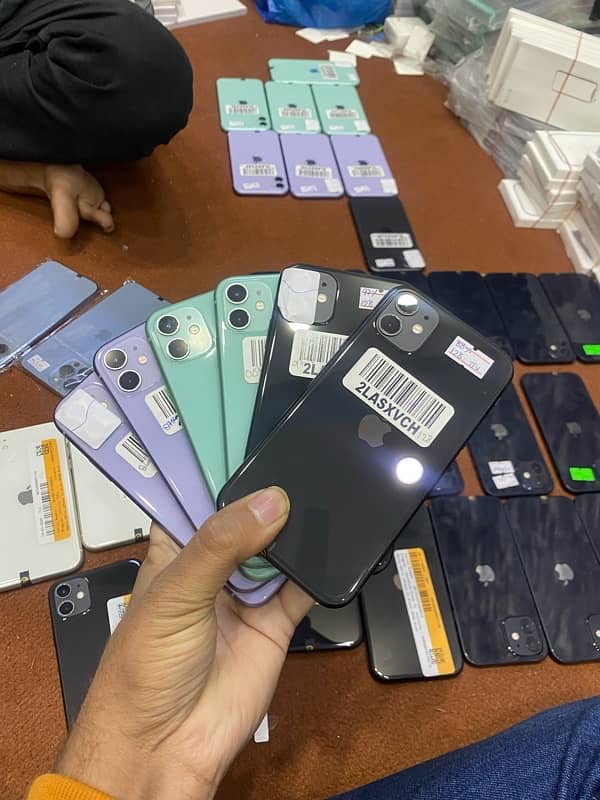 iphone 11 128gb JV 80+ healths @ IStore by farhan 1