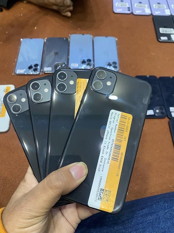 iphone 11 128gb JV 80+ healths @ IStore by farhan 2