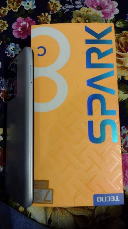 Tecno spark 8c 1