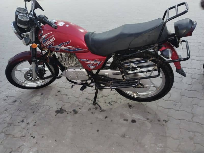 Suzuki Gs150 SE 2021 model Islamabad number 4