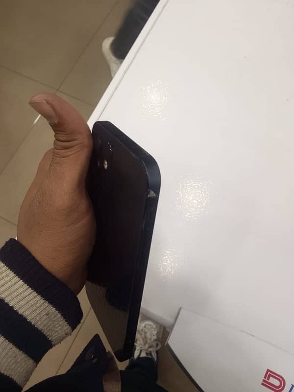 iphone 12 (All ok  4 month sim working available ) 0