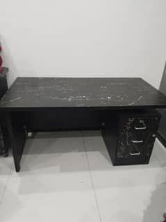 new executive table for sale