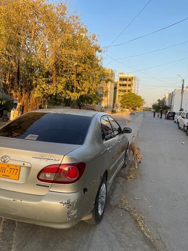 Toyota Corolla Altis 2005 4