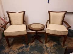 Chairs and a table for drawing room, room for sale