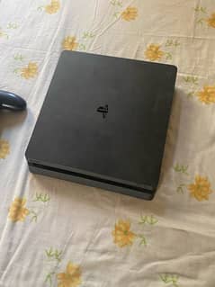 PS4 slim 1 tb