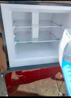 fridge for sale medium size/03462422584