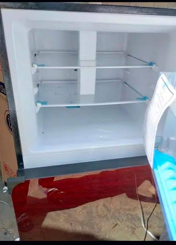 fridge for sale medium size/03462422584 0