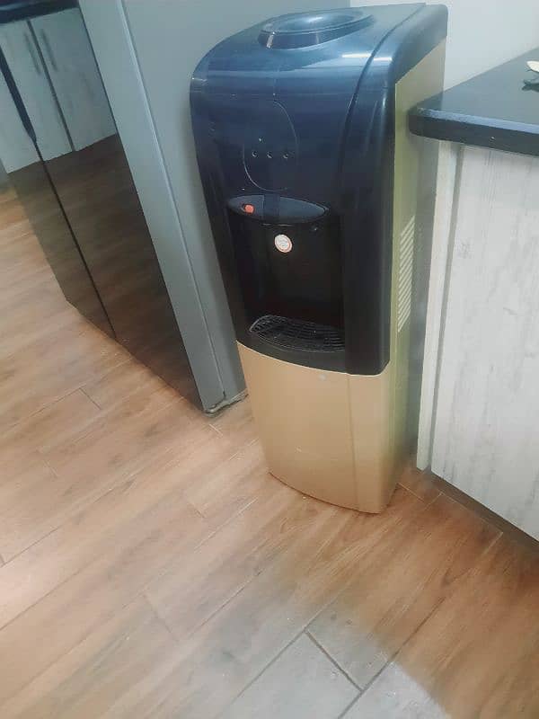 Dispenser for sale 3