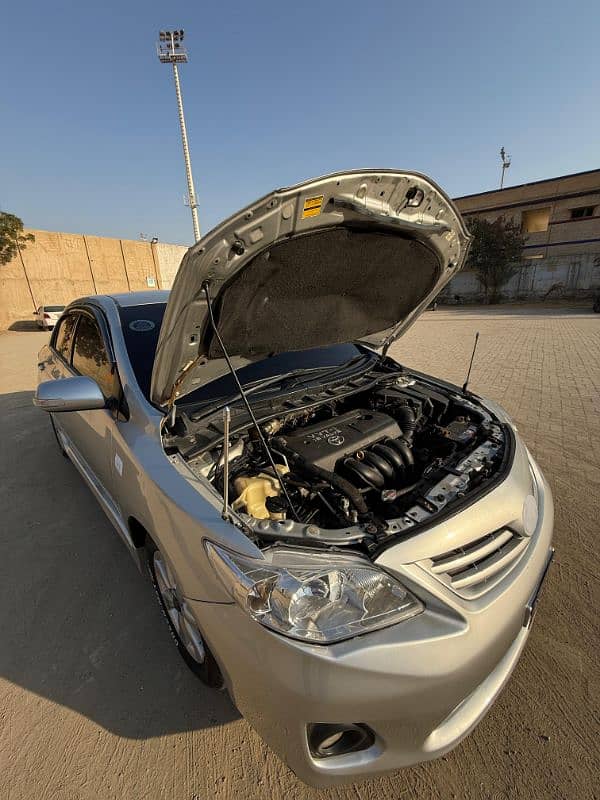 Toyota Corolla Altis 1.8 2011 7