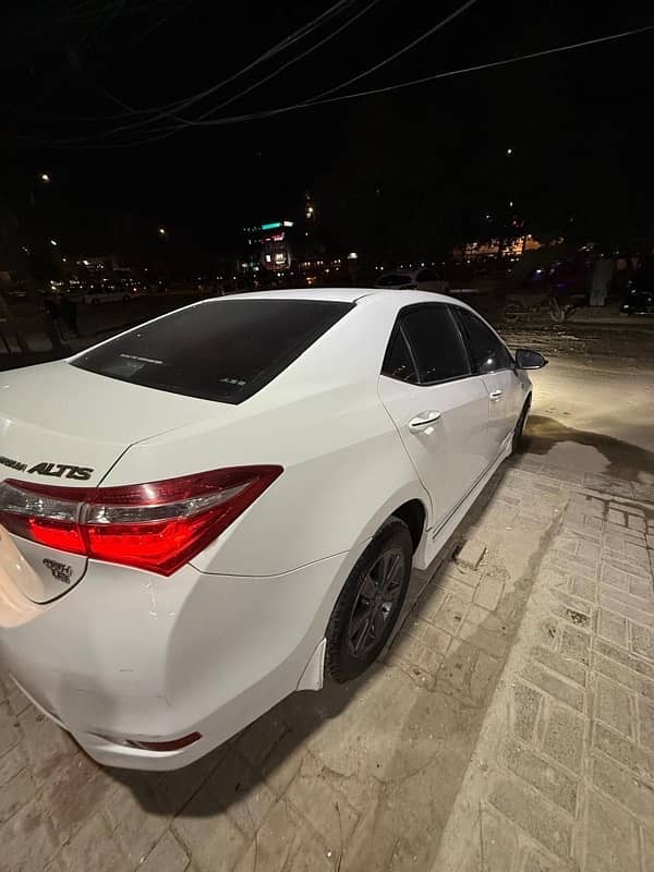 Toyota Corolla Altis Grande 2016 4