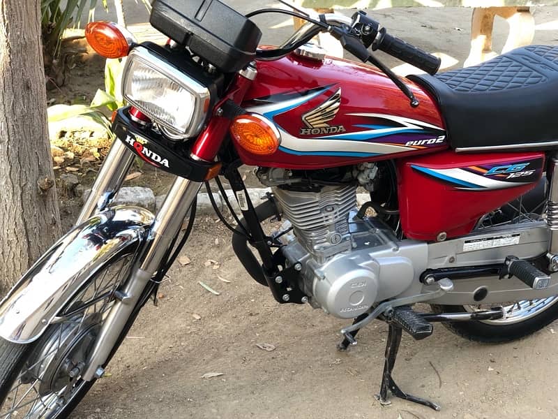 honda125 2015 lush total 26000 chala hua 8