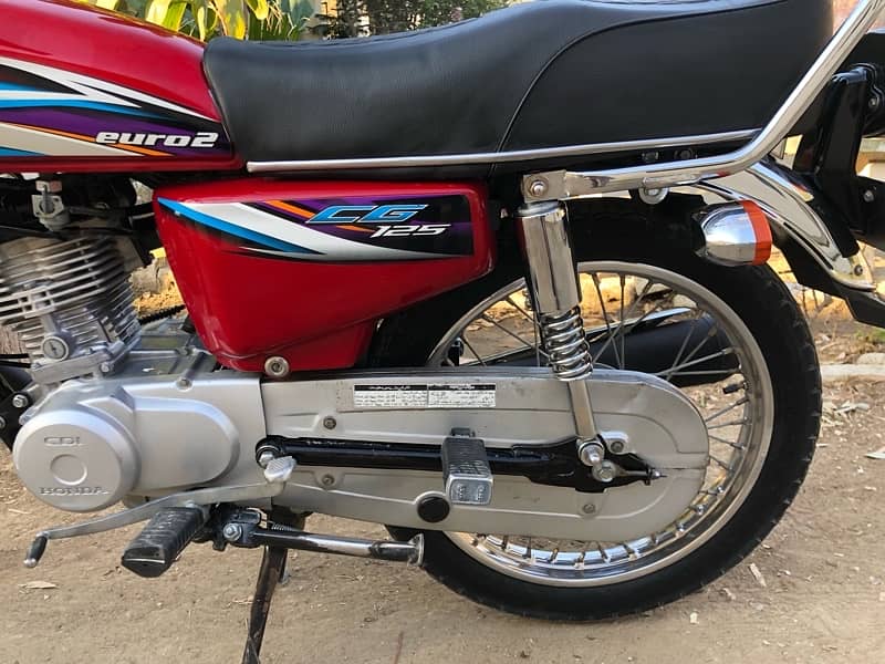 honda125 2015 lush total 26000 chala hua 13