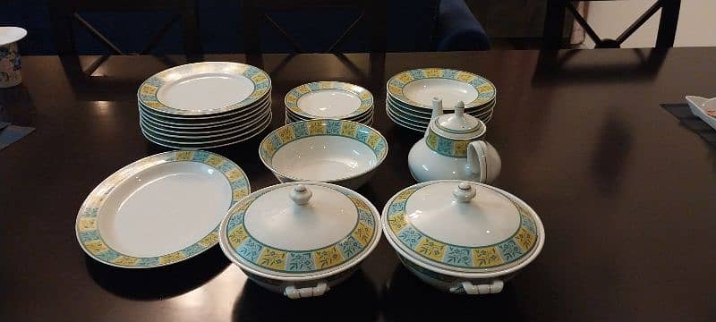 Dinner sets - Cera Noor 1