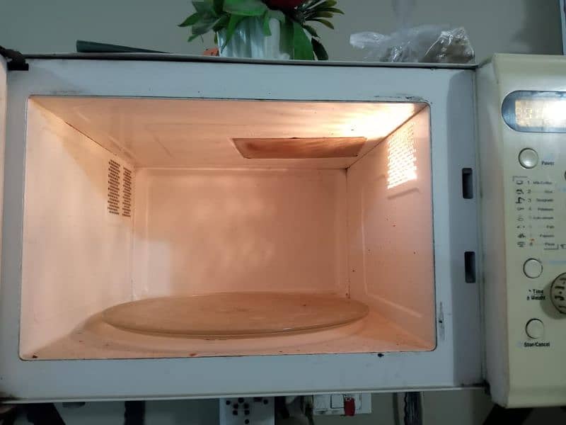 wave's microwave working and good condition 2