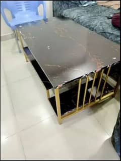 new design center table urgently sale space issue