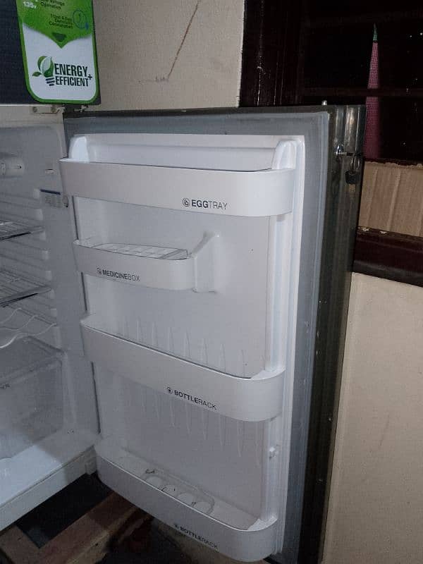 Orient fridge 03284823492 1