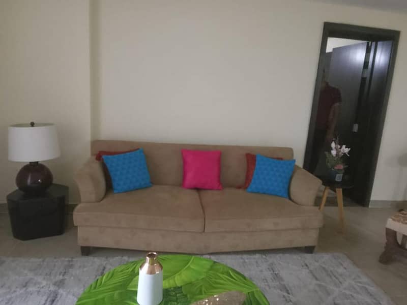 2 Bedroom Fully Furnished In Emaar 10