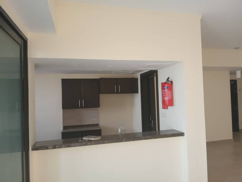 3 Bedroom Flat Fully Sea Facing In Emaar Project 13