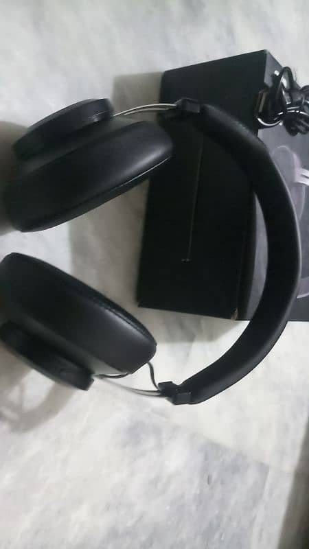 Bluetooth Head phone (bluedio) 5