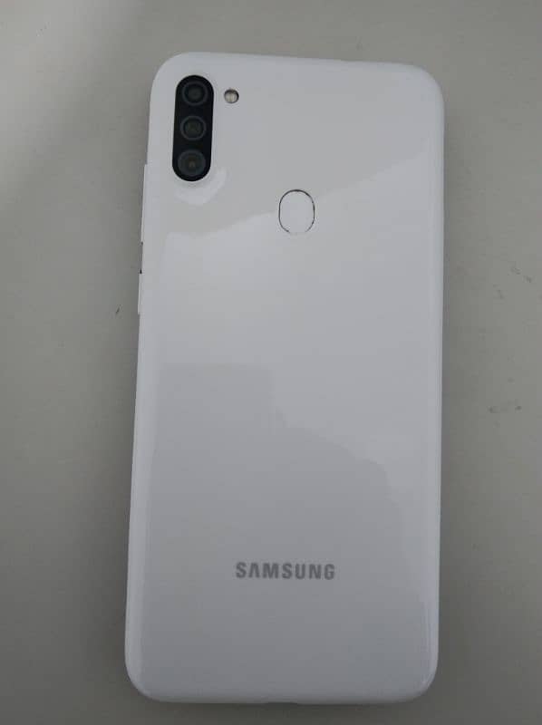 Samsung A11 (3gb, 32gb), PTA approved, not any fault 0