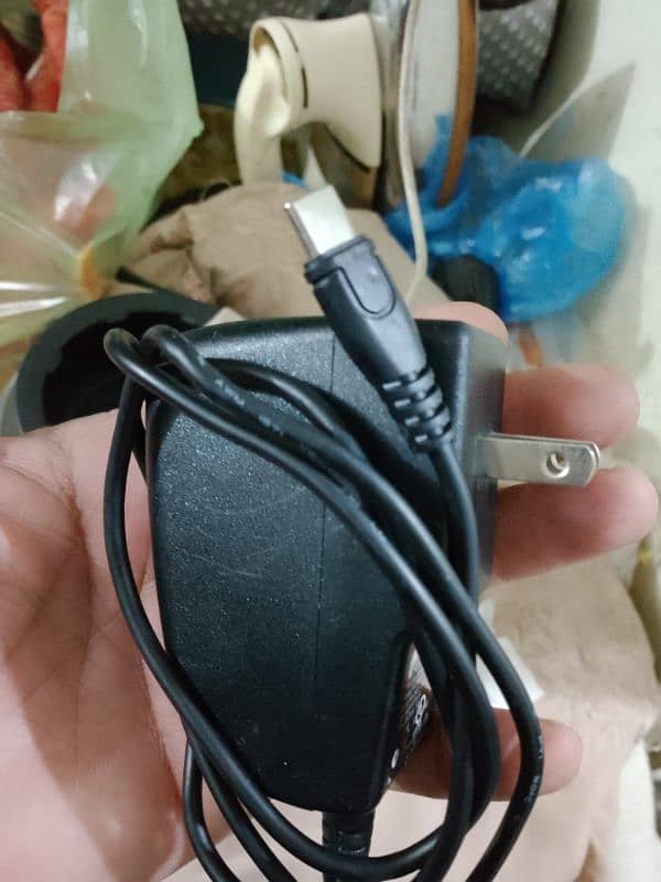 imported fast changer type c or Mi charger 33W Read Add Add parh la 3