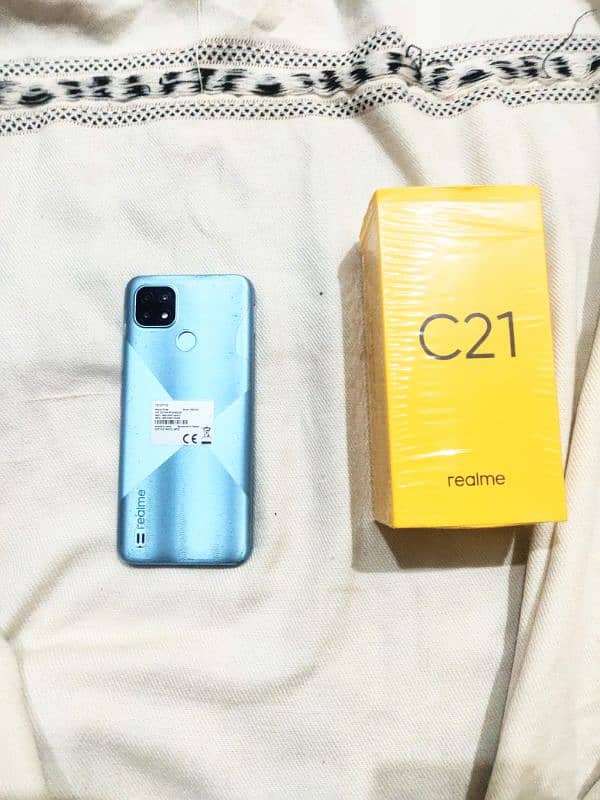 realme C21 1