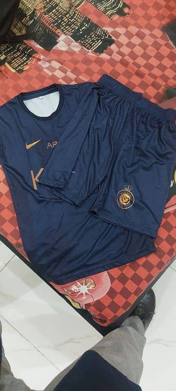 Al Nassr Ronaldo CR7 shirt and nikker 4