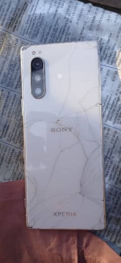 Sony Xperia 5 for sale back crack finger print not working