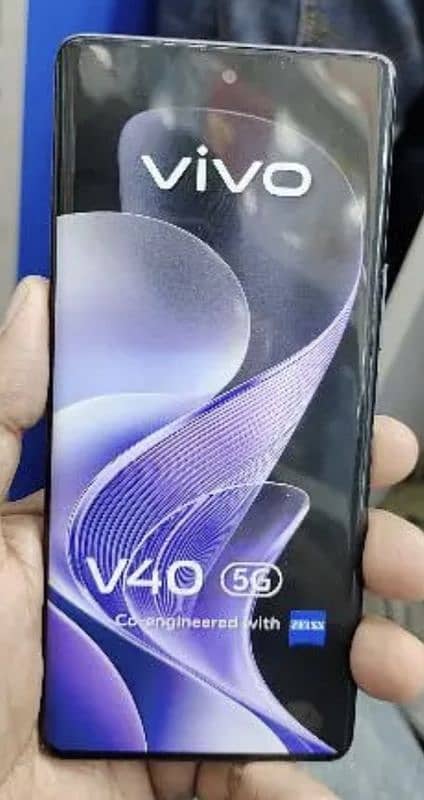 Vivo V40 2