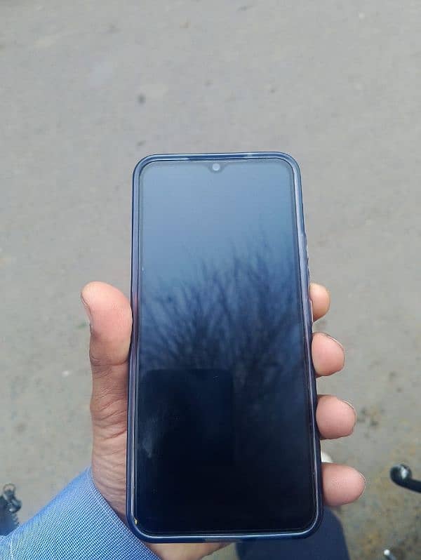 vivo v 23e 8 256 clean phone 8