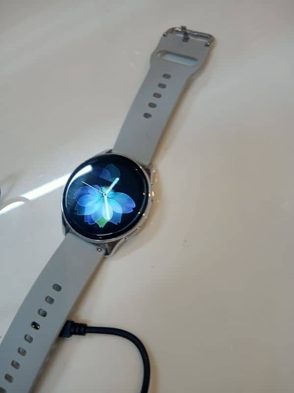 Brand New Smart Watch Active 2 round shape 2