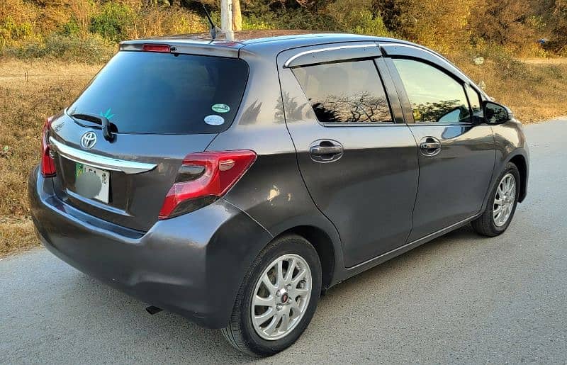 Toyota Vitz 2015 6