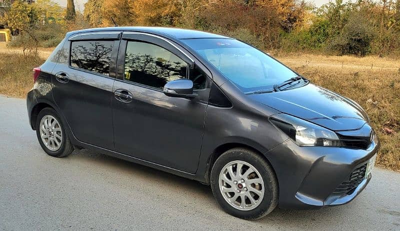 Toyota Vitz 2015 7