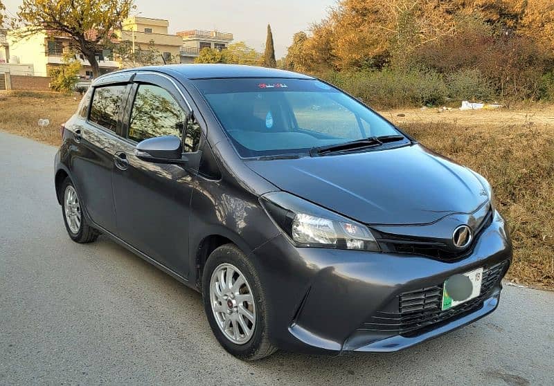 Toyota Vitz 2015 8