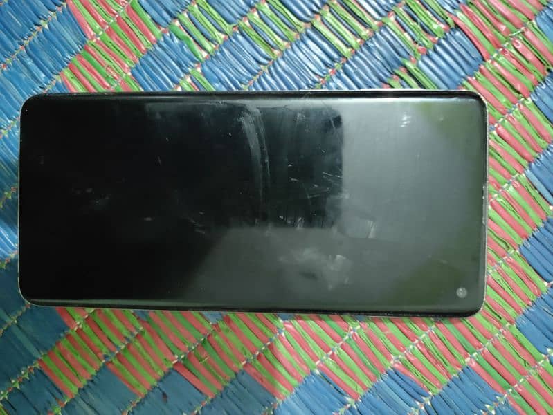 samsung s10 in full good condition just a scratch in screen 1