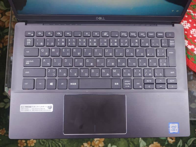 Dell Latitude 3301 Laptop 3