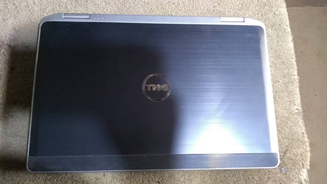 Dell latitude E6330 1