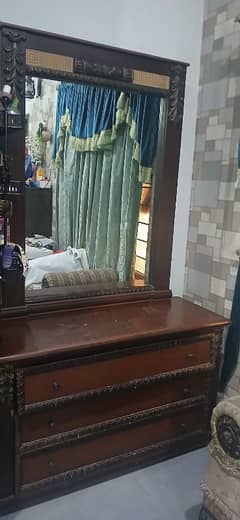 dressing table