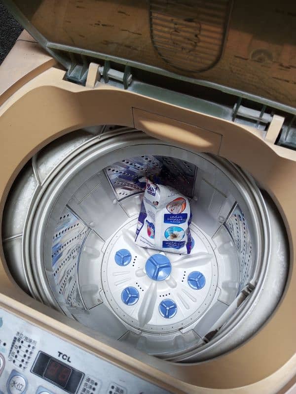 TCL Fully Automatic Washing Machine 3