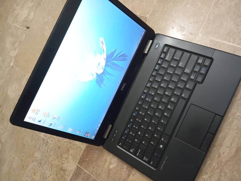 DELL Latitude E5440 core i3(4th generation) 3