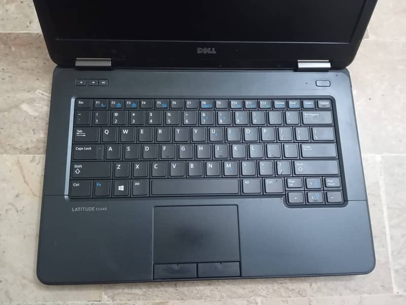 DELL Latitude E5440 core i3(4th generation) 6