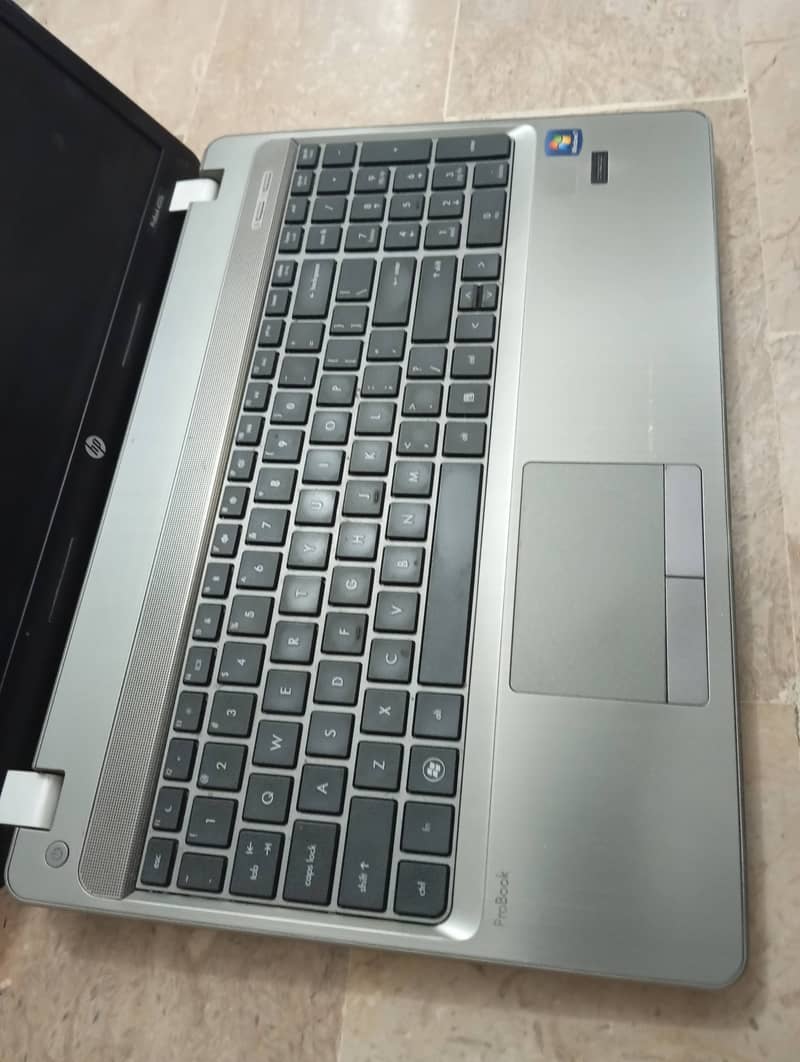 Hp ProBook 4530s core i7,QuadCore (2nd generation),500 gb,08 gb 5